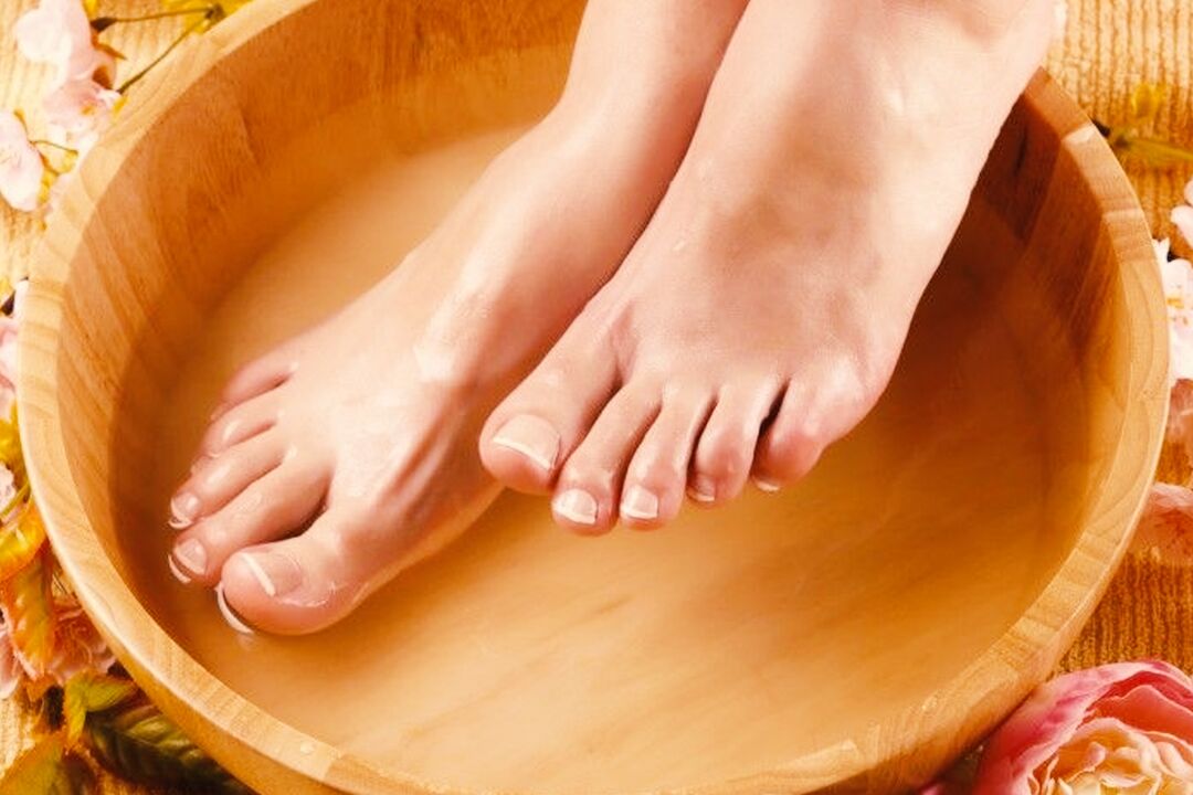 banho para tratamento de fungos nas unhas